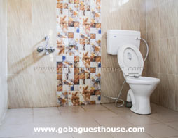 Goba Guest House Nubra Ladakh Washroom